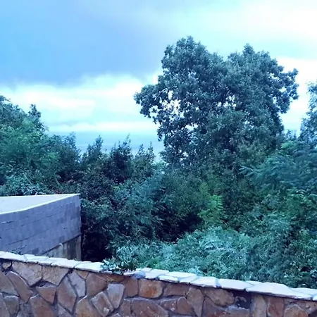 Avekalu アパート